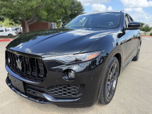 Used 2021 Maserati Levante S AWD/4WD image 3