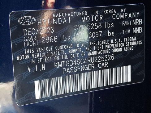 Used 2024 Genesis G80 2.5T image 31