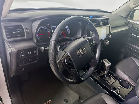 Certified 2024 Toyota 4Runner TRD Off-Road Premium AWD/4WD image 10