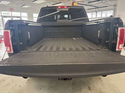 Used 2017 RAM 1500 Limited image 12