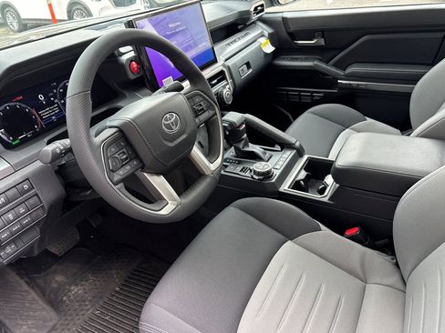 New 2025 Toyota Tacoma TRD Off-Road AWD/4WD image 10