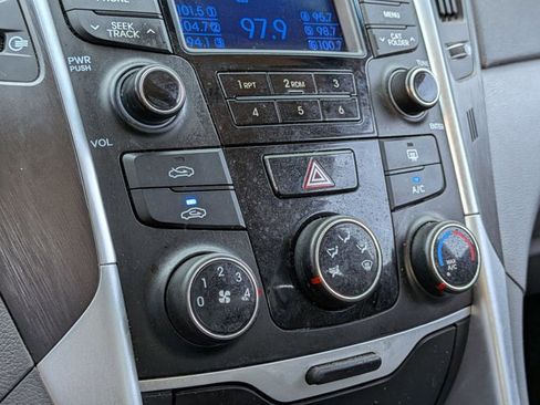 Used 2014 Hyundai Sonata GLS image 14