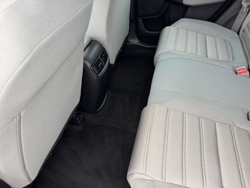 Used 2017 Honda CR-V LX image 17