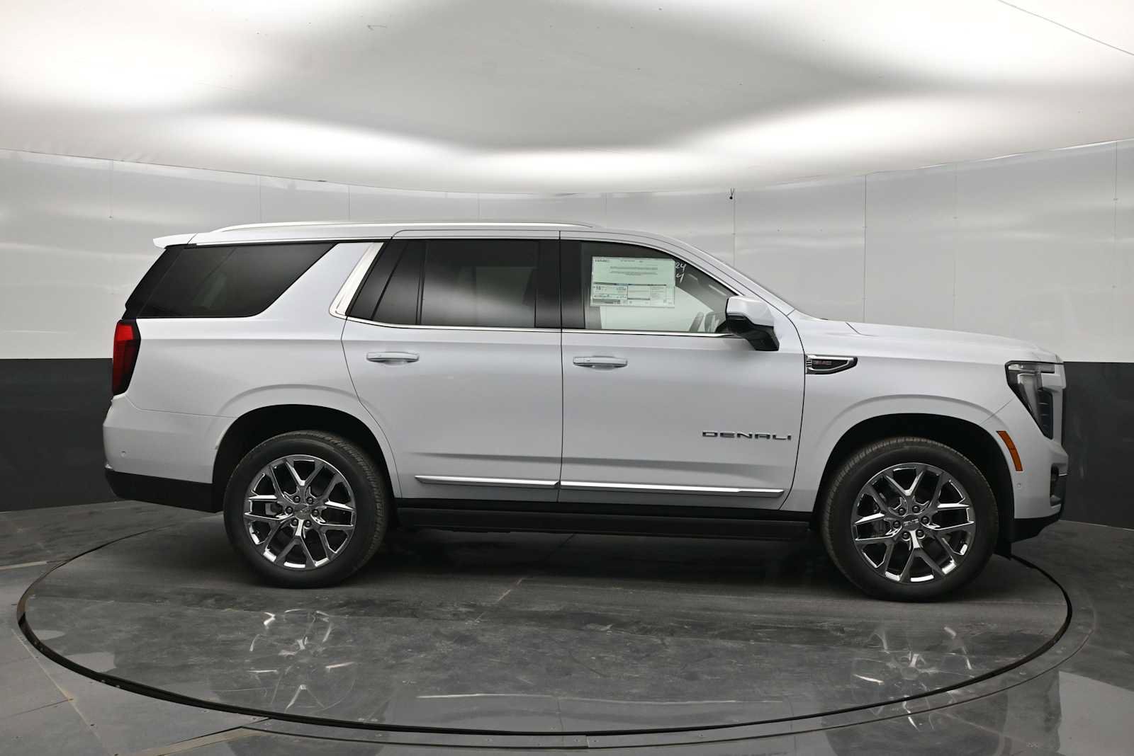 New 2027 GMC Yukon Denali w/ Denali Reserve Package AWD/4WD image 9