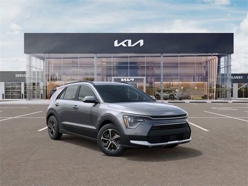 Certified 2025 Kia Niro EX image 8