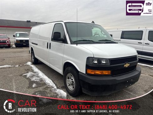 Used 2022 Chevrolet Express 2500 Extended w/ Driver Convenience Package image 39