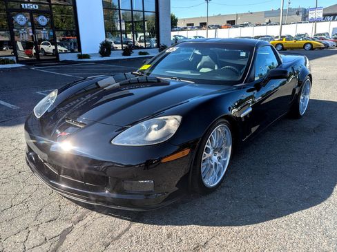 Used 2005 Chevrolet Corvette Coupe w/ Preferred Equipment Group image 2