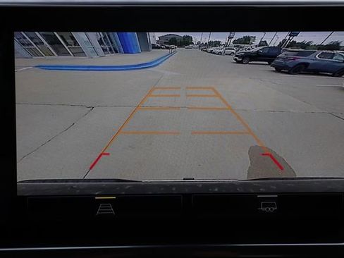 Used 2023 Chevrolet Silverado 1500 LT image 46