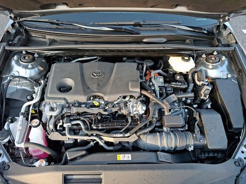 Used 2025 Toyota Camry SE FWD image 28