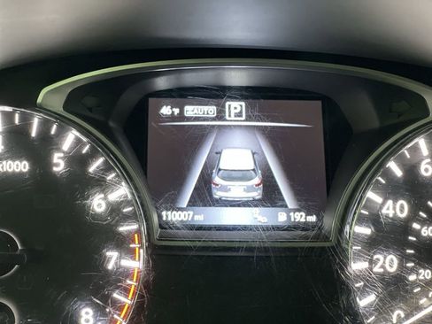 Used 2019 Nissan Pathfinder SL image 19