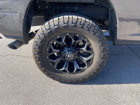 Used 2024 RAM 2500 Big Horn w/ Sport Appearance Package AWD/4WD image 5