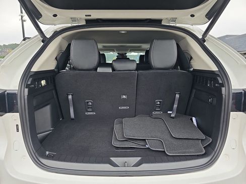 Used 2024 MAZDA CX-90 Plug-In Hybrid w/ Preferred image 15