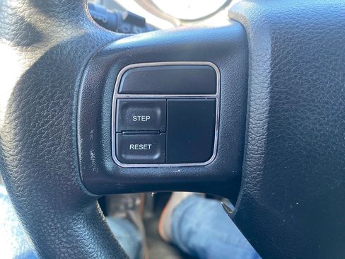 Used 2014 RAM C/V Tradesman FWD image 17