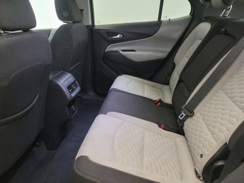 Used 2019 Chevrolet Equinox LS w/ LS Convenience Package FWD image 18