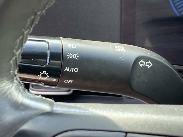 Used 2025 Hyundai Kona SEL AWD/4WD image 16