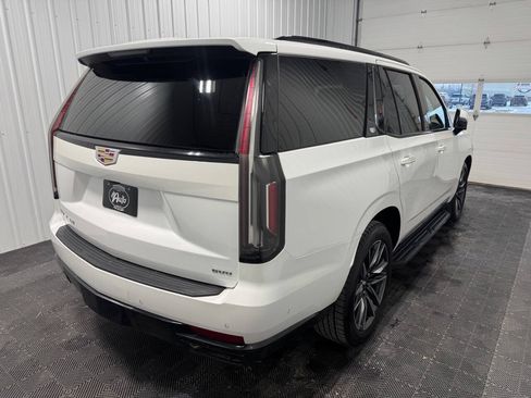 Used 2021 Cadillac Escalade Sport w/ Driver Assist Tech Package AWD/4WD image 4