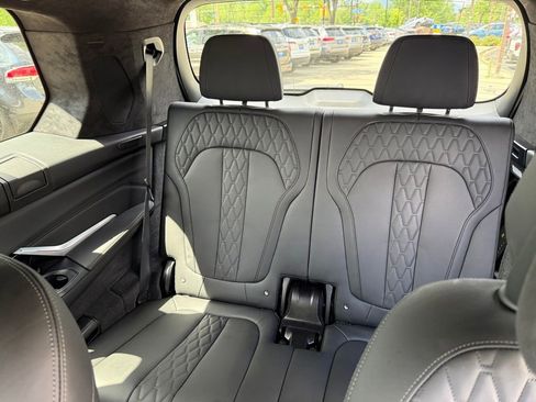 Used 2024 BMW X7 M60i w/ Executive Package AWD/4WD image 15