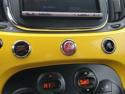 Used 2016 FIAT 500 Abarth w/ Comfort/Convenience Group image 18