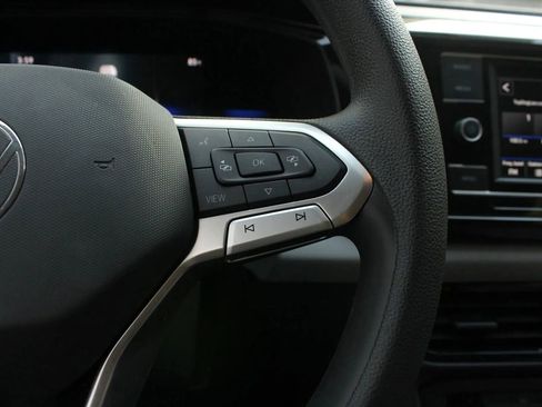 Used 2022 Volkswagen Taos S image 30