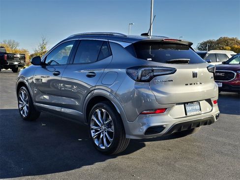 Certified 2024 Buick Encore GX Avenir image 6