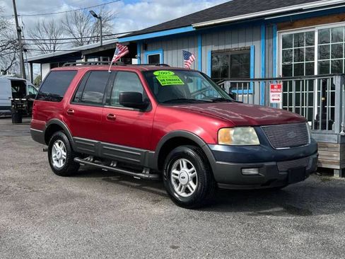 Used 2005 Ford Expedition XLT image 4