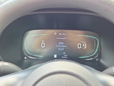 Used 2024 Kia Soul LX w/ Option Group 015 FWD image 14