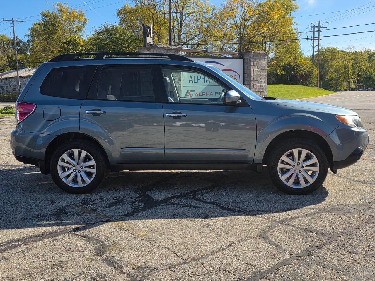 Used 2012 Subaru Forester 2.5X Limited AWD/4WD image 7