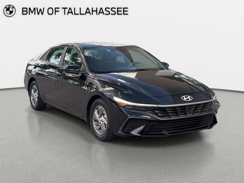 Used 2024 Hyundai Elantra SE image 4