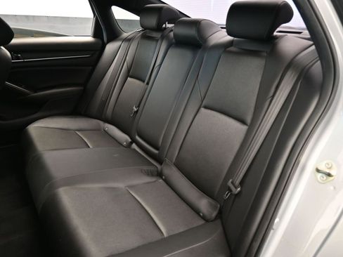 Used 2019 Honda Accord Sport image 33