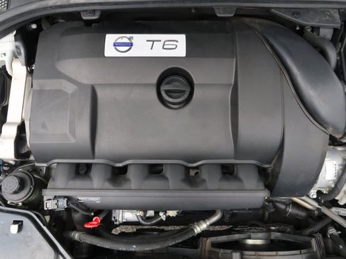 Used 2015 Volvo XC70 T6 Platinum w/ Climate Package AWD/4WD image 43