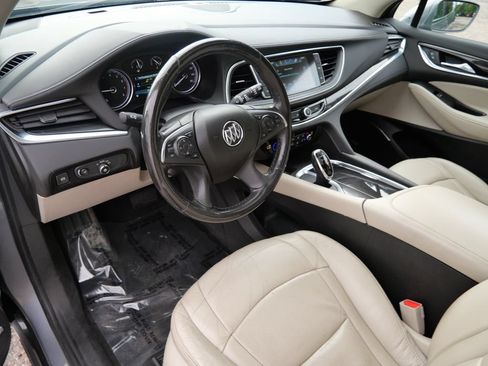 Used 2018 Buick Enclave Premium w/ Experience Buick Package AWD/4WD image 3