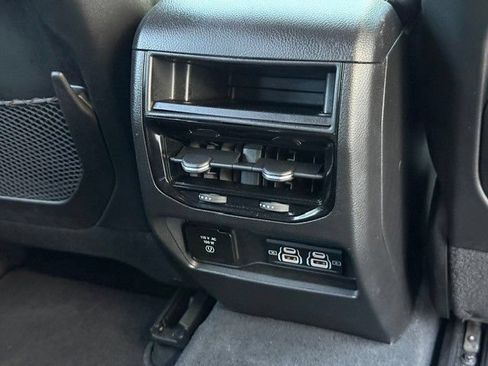 Used 2023 Jeep Grand Cherokee Altitude AWD/4WD image 15