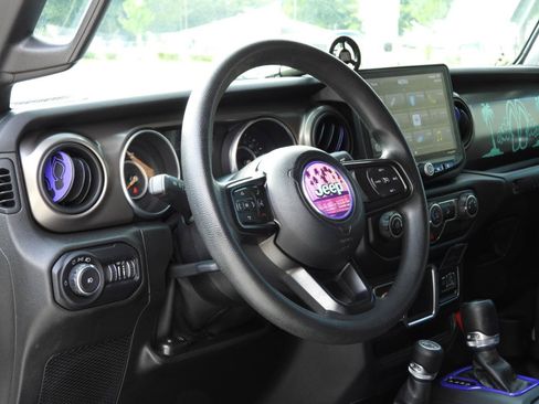 Used 2018 Jeep Wrangler Sport AWD/4WD image 53