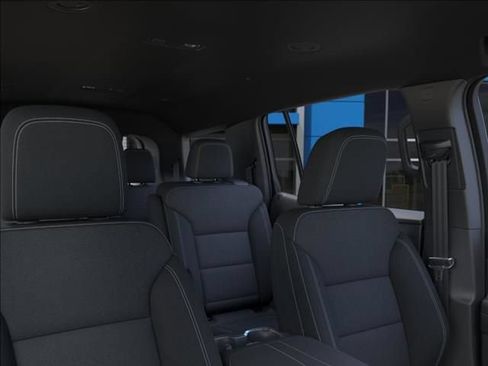 New 2027 Chevrolet Traverse LT w/ Driver Confidence Package FWD image 27