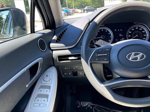 Used 2023 Hyundai Sonata SE FWD image 23