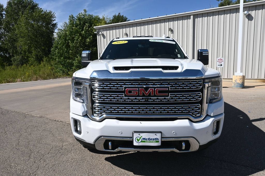 Used 2023 GMC Sierra 3500 Denali w/ Technology Package AWD/4WD image 5
