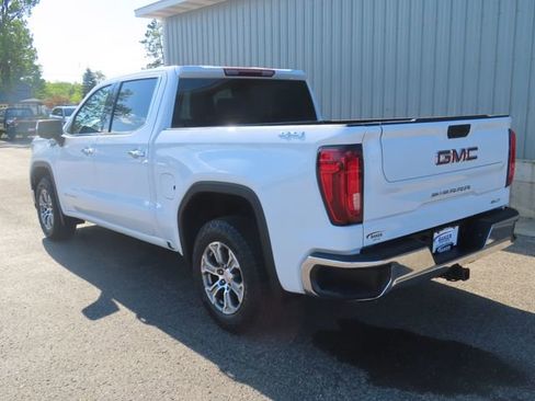 Used 2025 GMC Sierra 1500 SLT AWD/4WD image 9