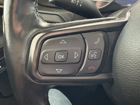 Used 2021 Jeep Wrangler Sport S image 11