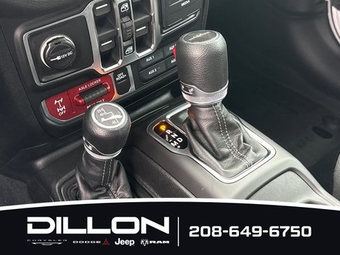 New 2026 Jeep Gladiator Sport AWD/4WD image 17