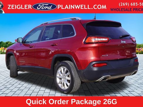 Used 2016 Jeep Cherokee Limited image 3