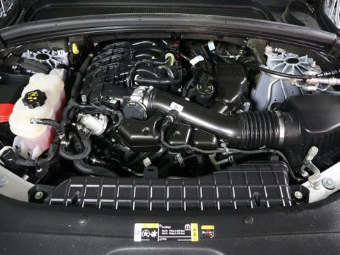 Used 2024 Jeep Grand Cherokee L Laredo AWD/4WD image 15