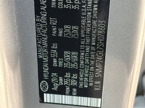 Used 2025 Hyundai Santa Fe SEL FWD image 10