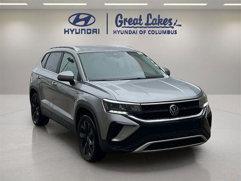 Used 2022 Volkswagen Taos SE image 7