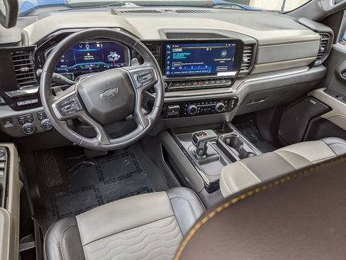 Used 2023 Chevrolet Silverado 1500 ZR2 w/ Technology Package image 14