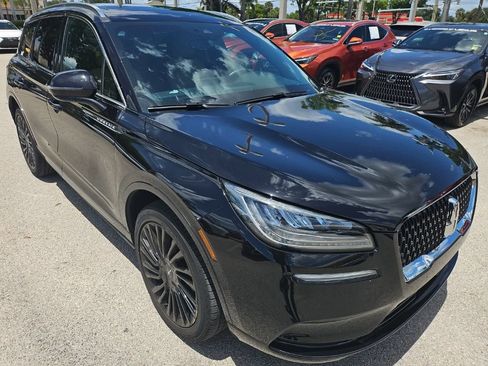 Used 2022 Lincoln Corsair Reserve FWD image 1