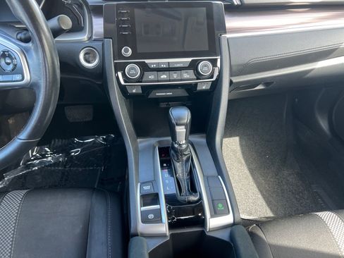 Used 2021 Honda Civic EX image 11