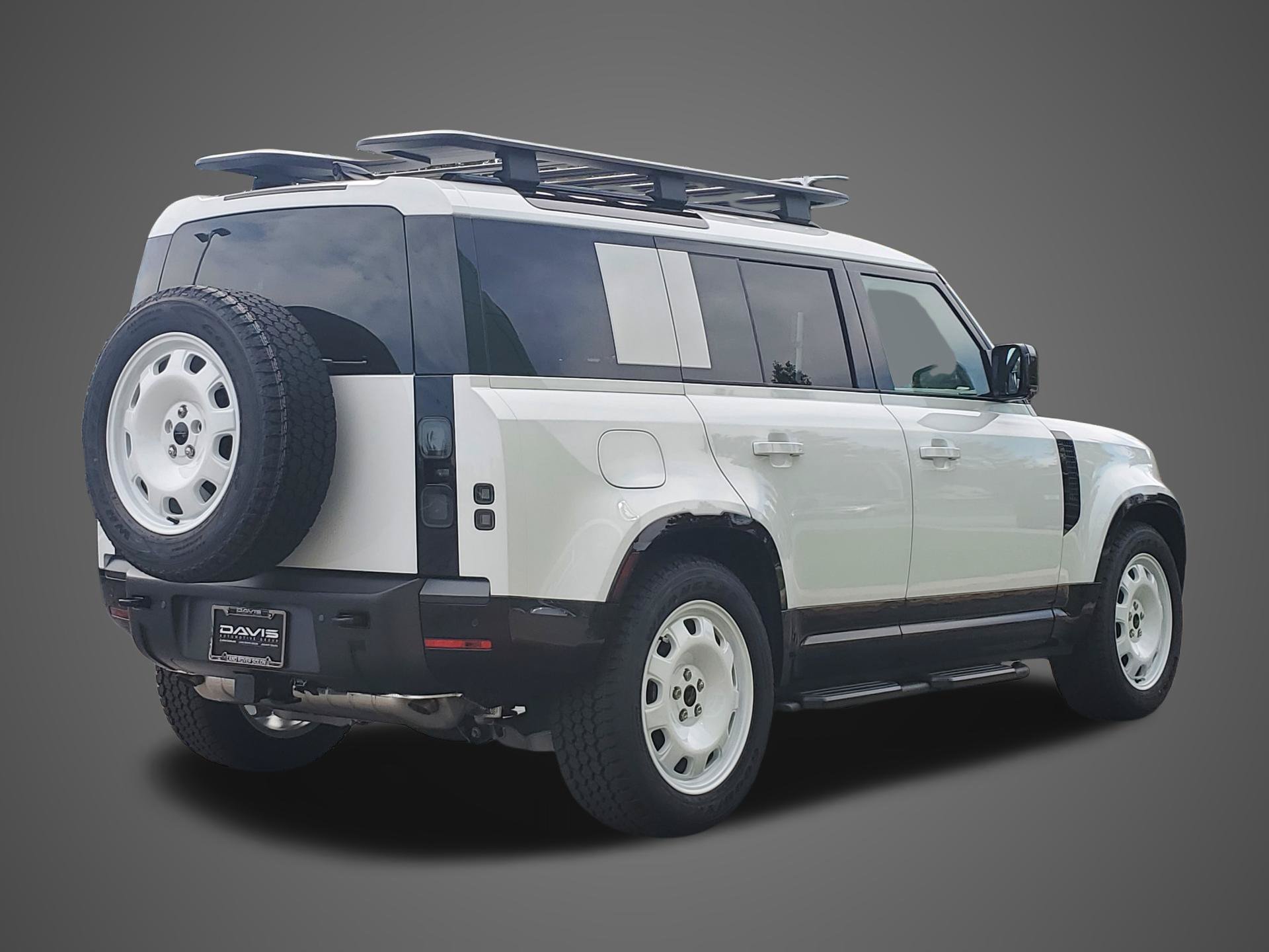 New 2026 Land Rover Defender 110 X-Dynamic SE AWD/4WD image 5
