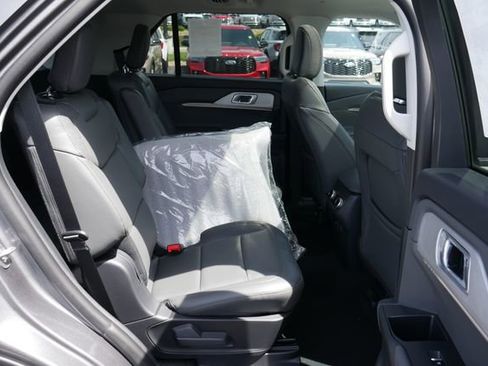 New 2026 Ford Explorer Active AWD/4WD image 25