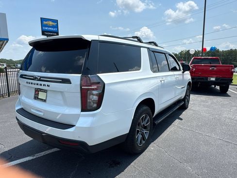 Used 2023 Chevrolet Suburban Z71 w/ Z71 Off-Road Package AWD/4WD image 6