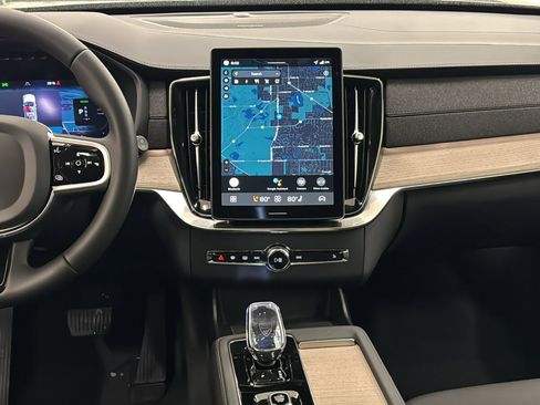New 2026 Volvo XC90 T8 Plus w/ Protection Package Premier image 11